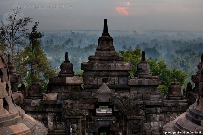 image img_5393_borobudur-jpg